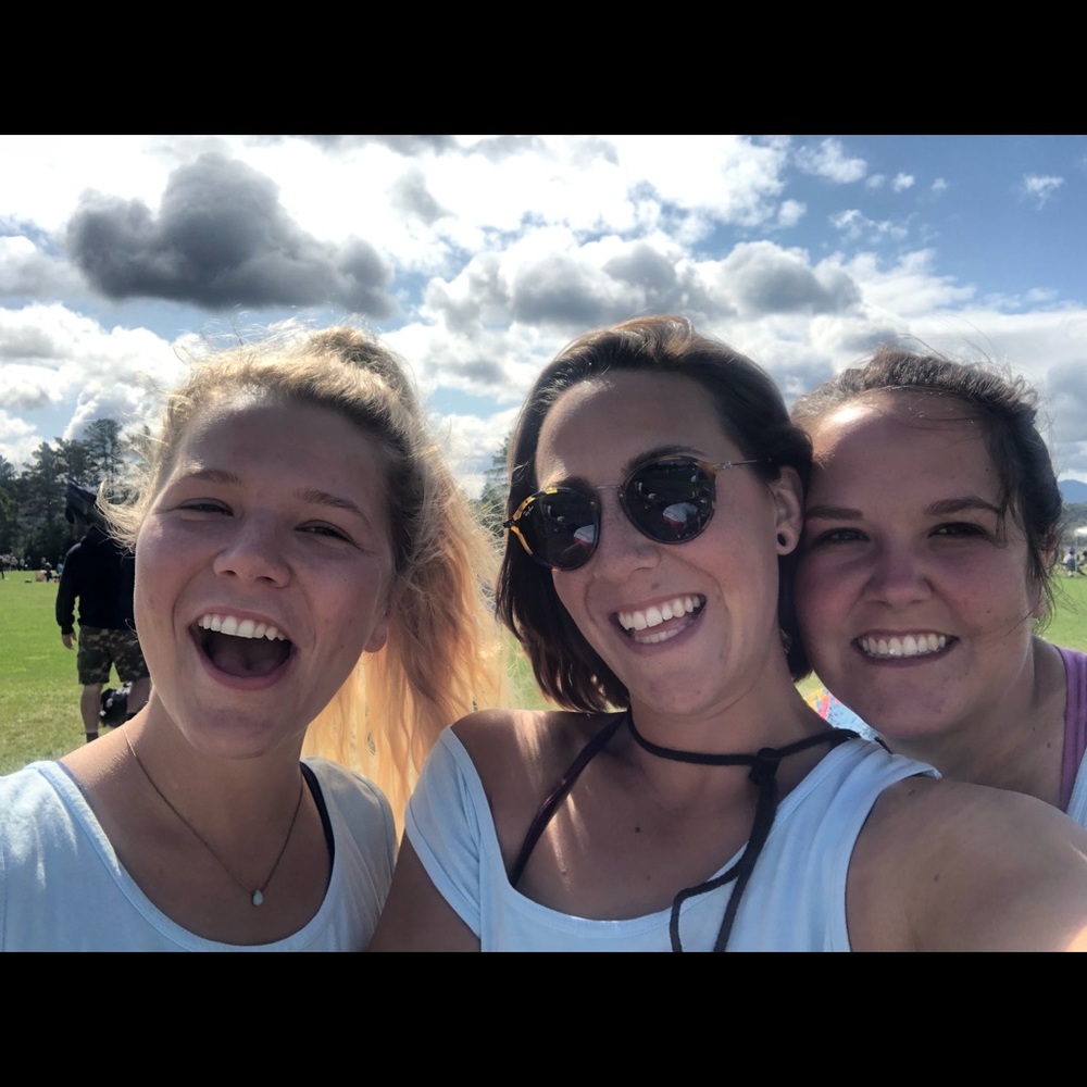 Meet your Posher, Madeline